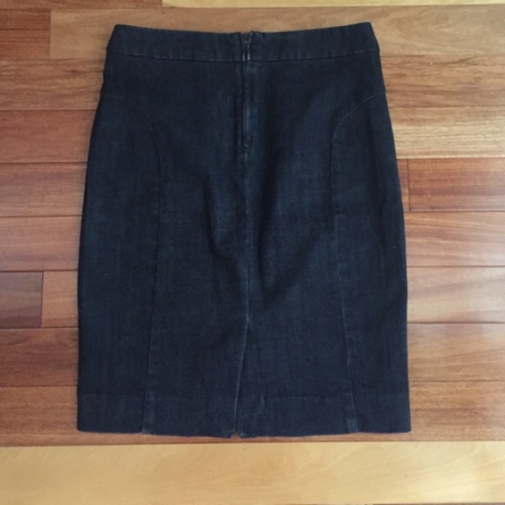 J. Crew Denim Pencil Skirt Size 4 - Picture 2 of 3